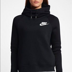 Nike women’s size small hooded pullover